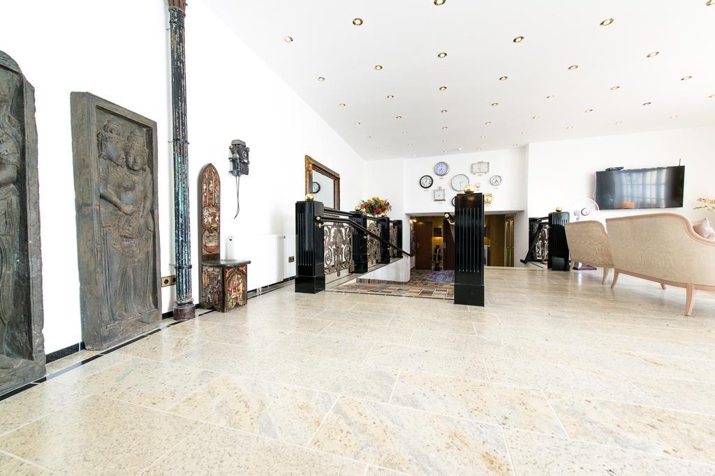 Hotel Ravel International à Offenbach-sur-le-Main Extérieur photo