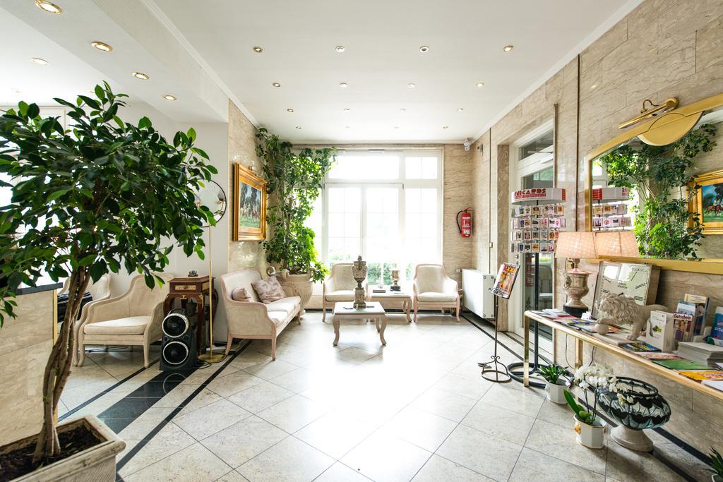 Hotel Ravel International à Offenbach-sur-le-Main Extérieur photo