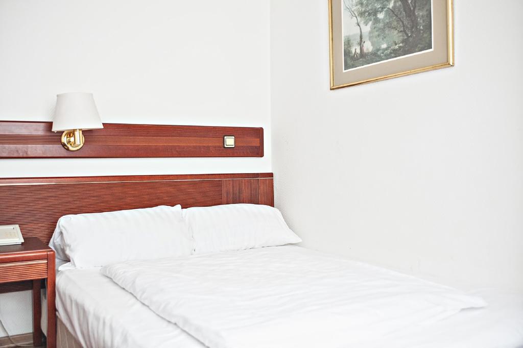 Hotel Ravel International à Offenbach-sur-le-Main Chambre photo