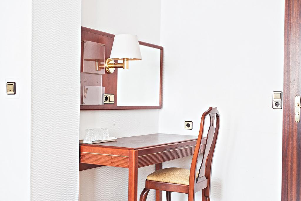 Hotel Ravel International à Offenbach-sur-le-Main Chambre photo